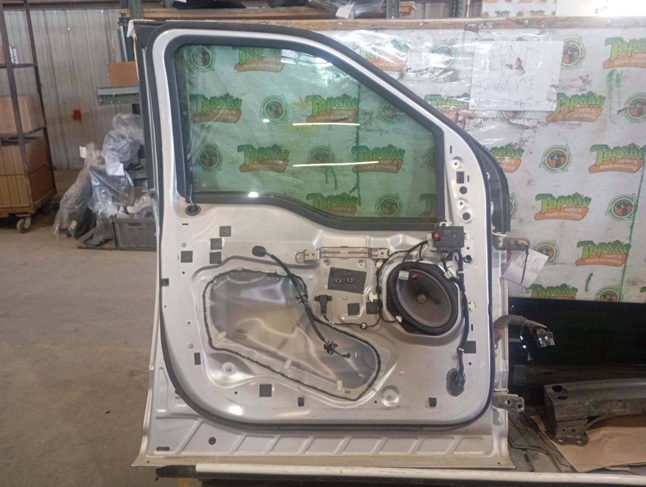 Part image 3