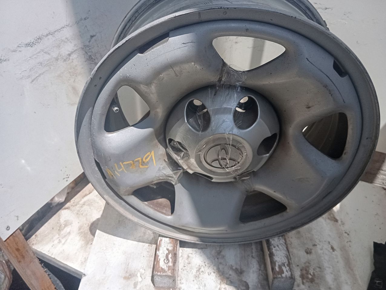 Part image 2