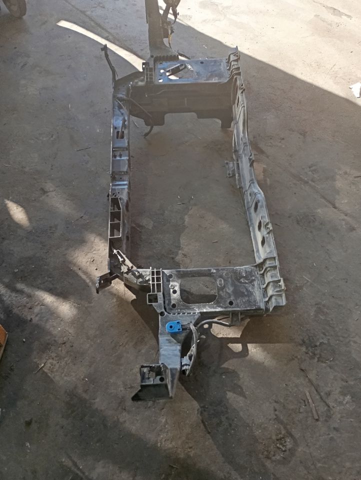 Part image 6