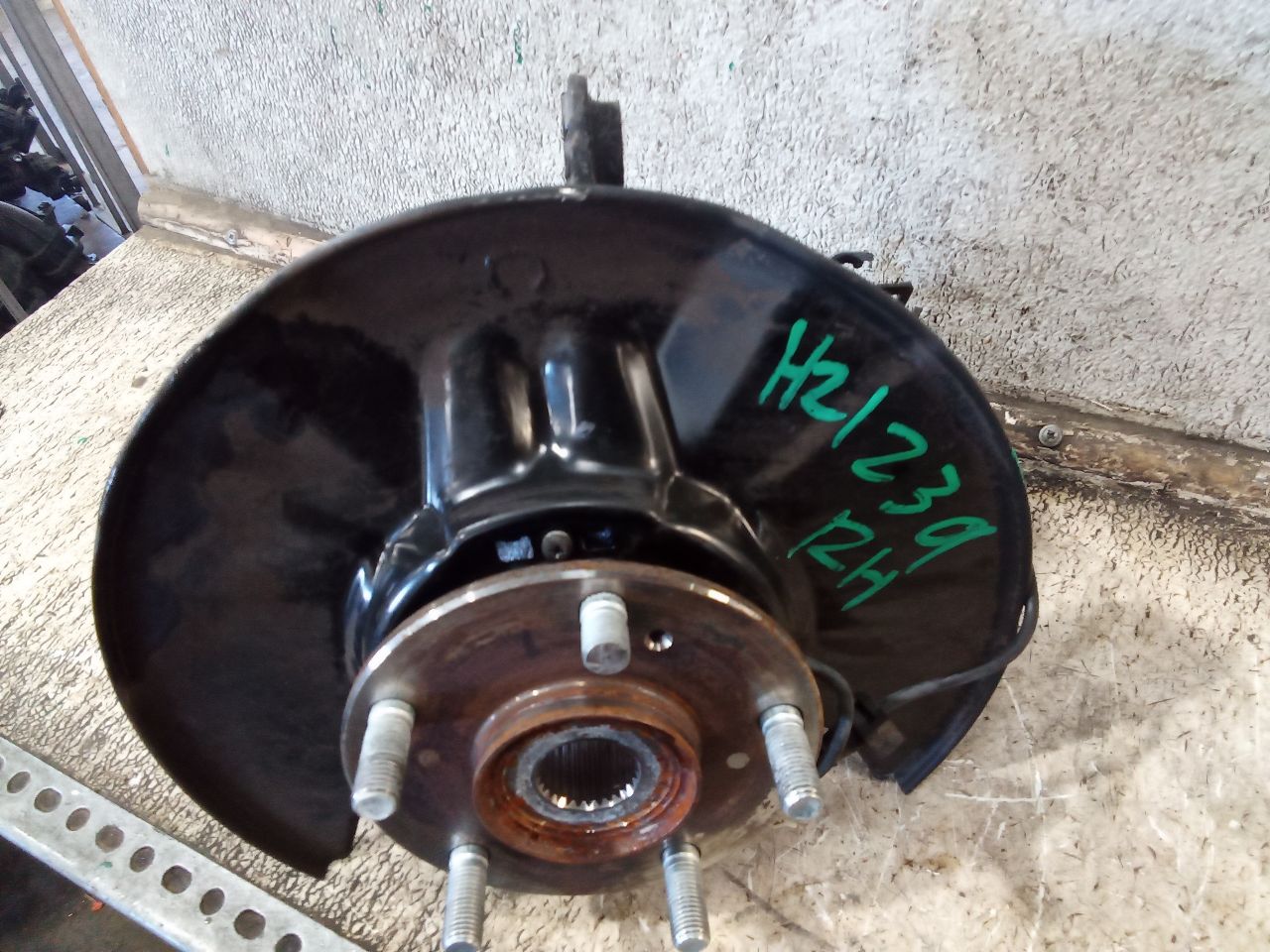Part image 4