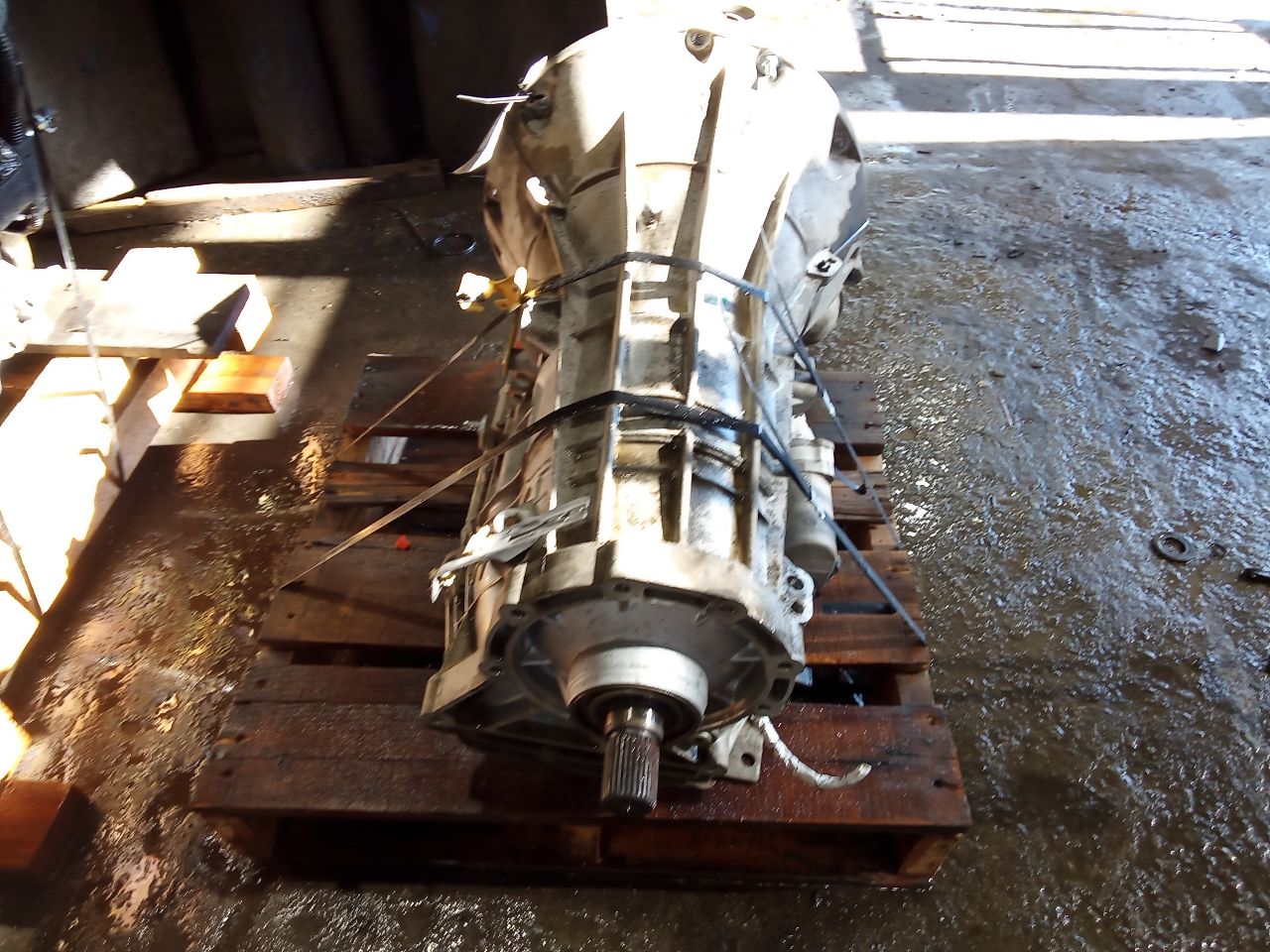 Part image 3