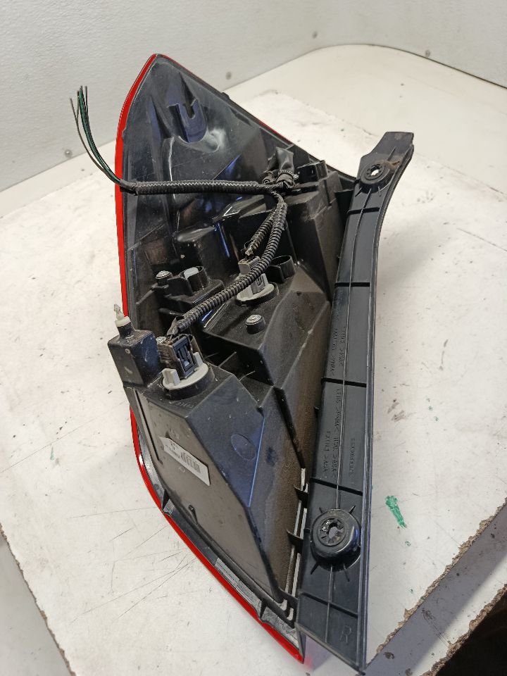 Part image 8