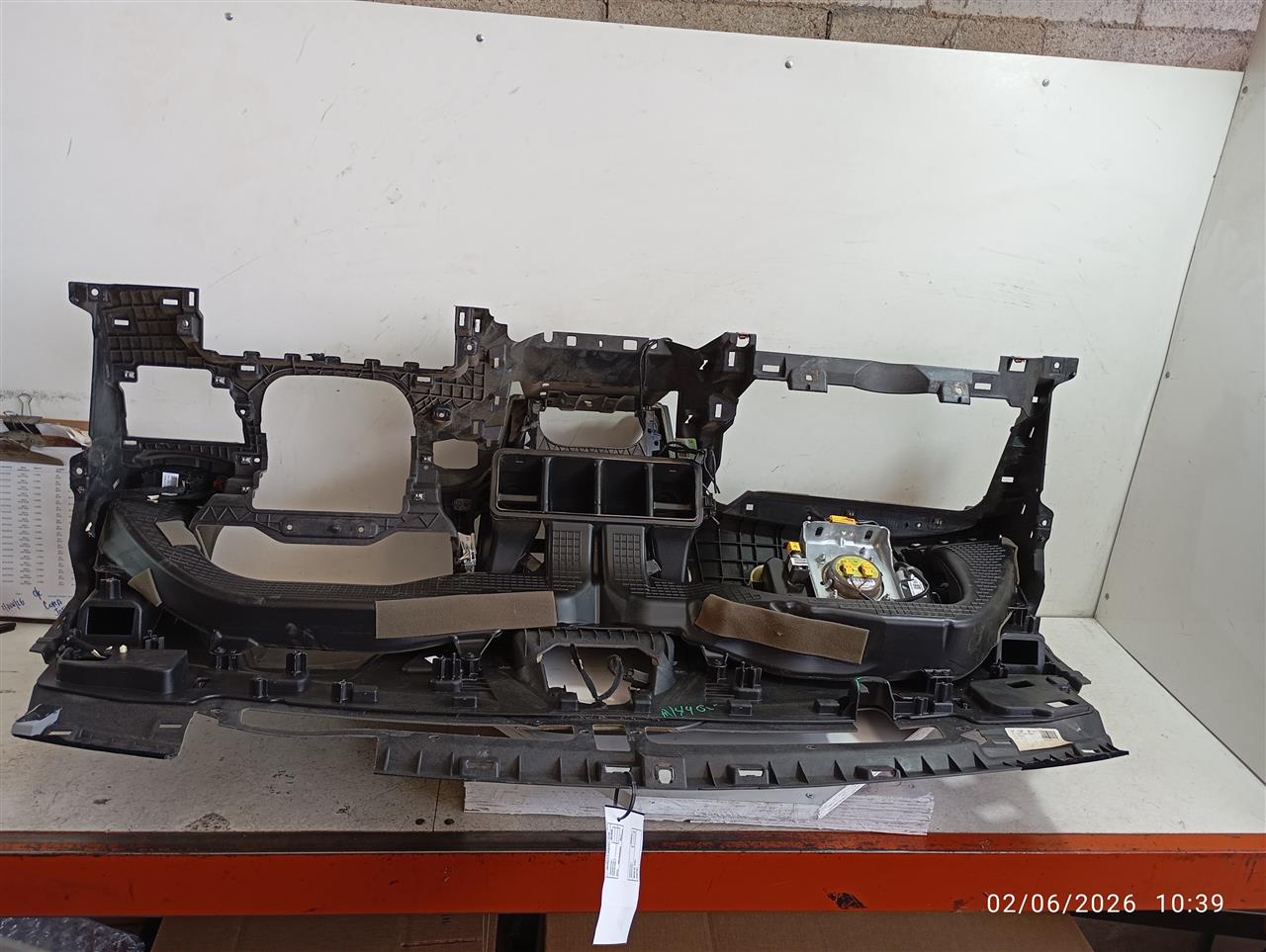 Part image 1