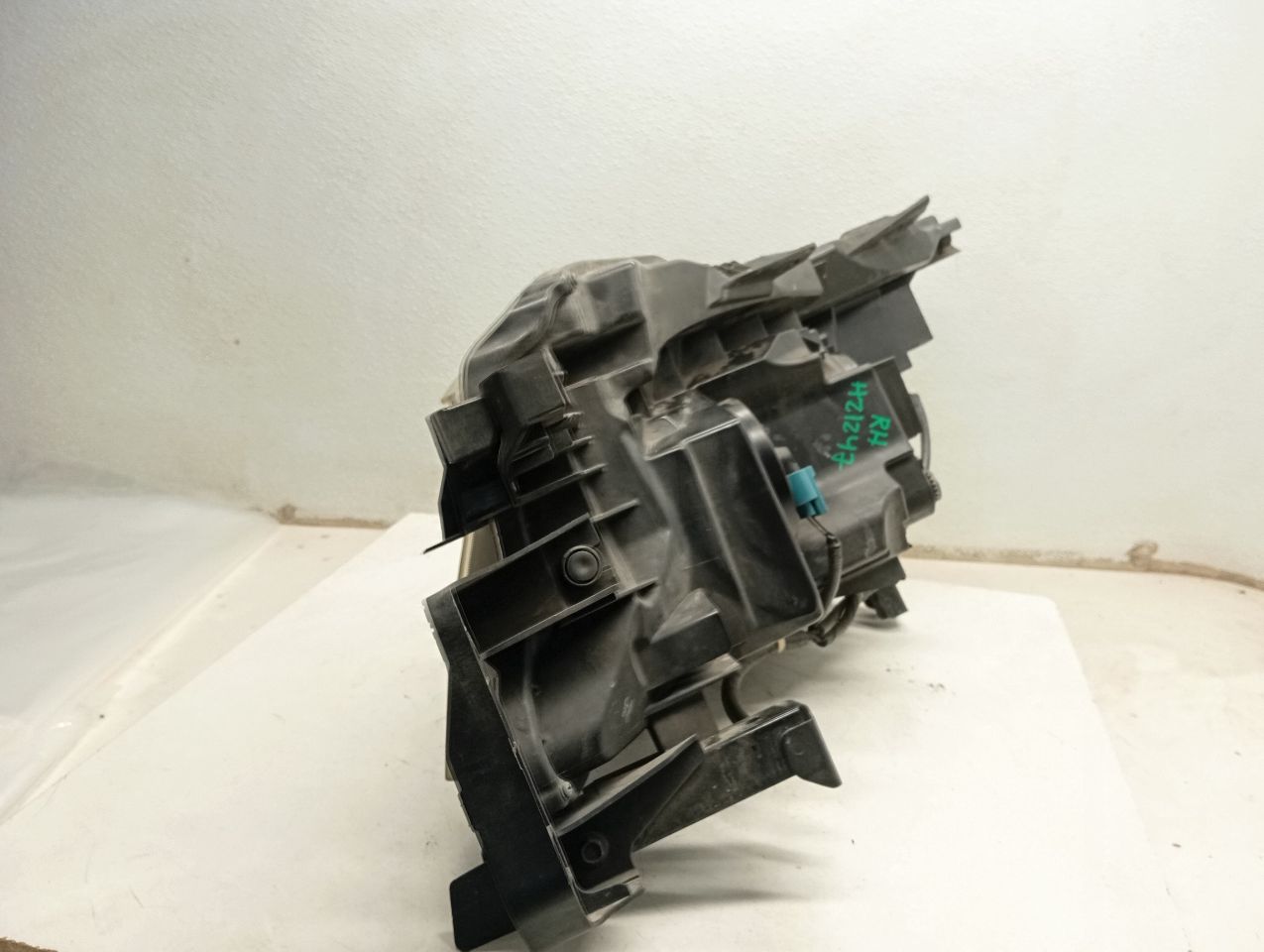Part image 2