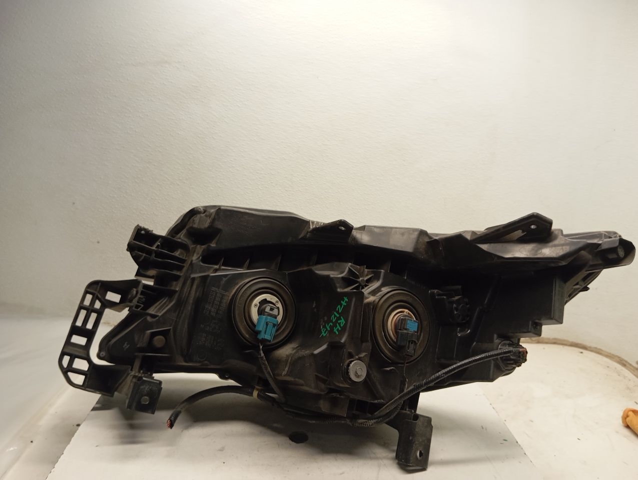 Part image 3