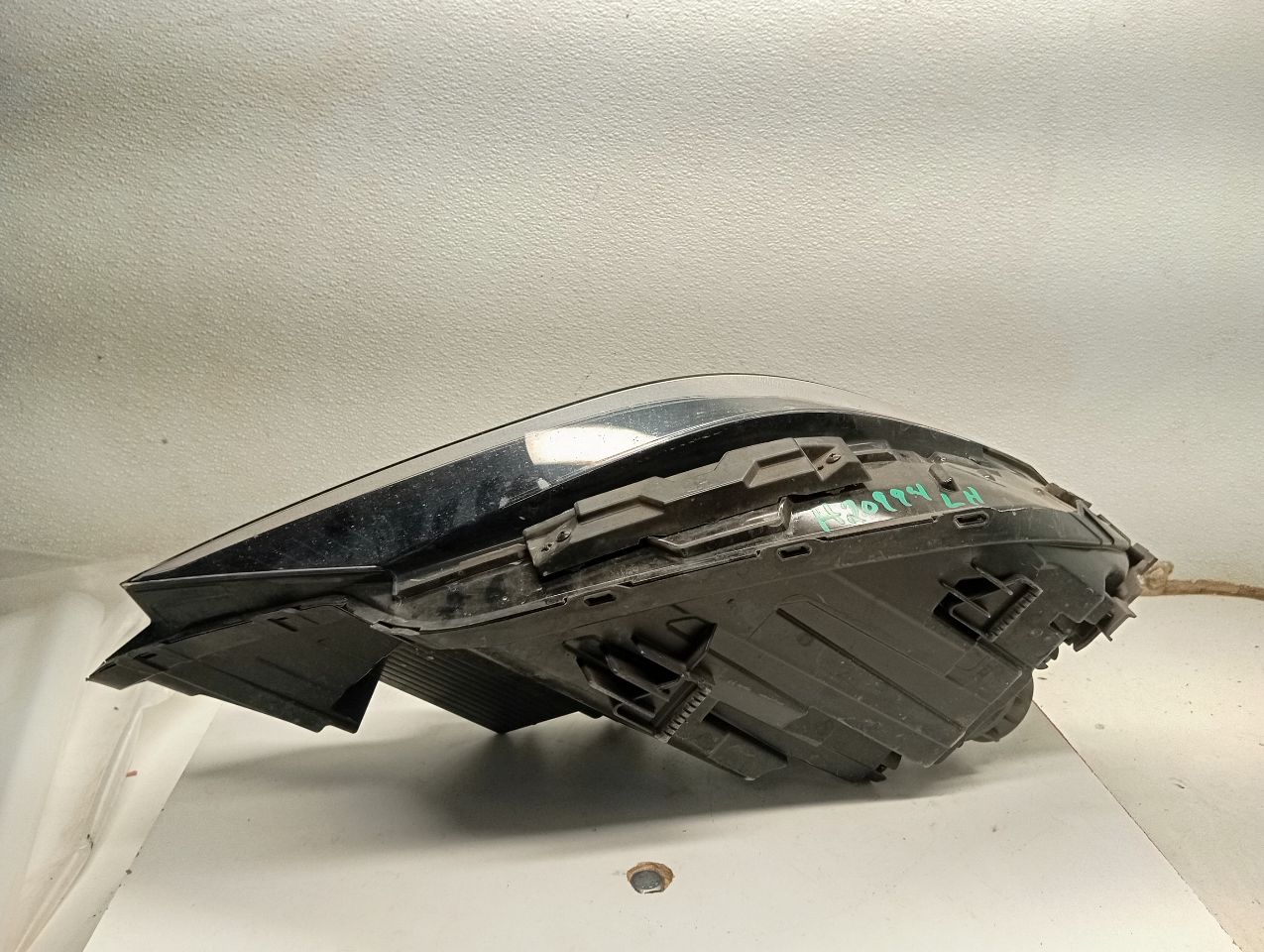 Part image 8