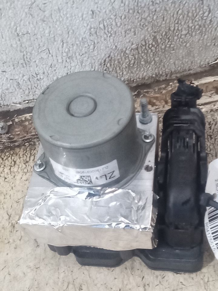 Used 2019 Toyota CAMRY Anti-lock Brake Pts - Stock #H21148