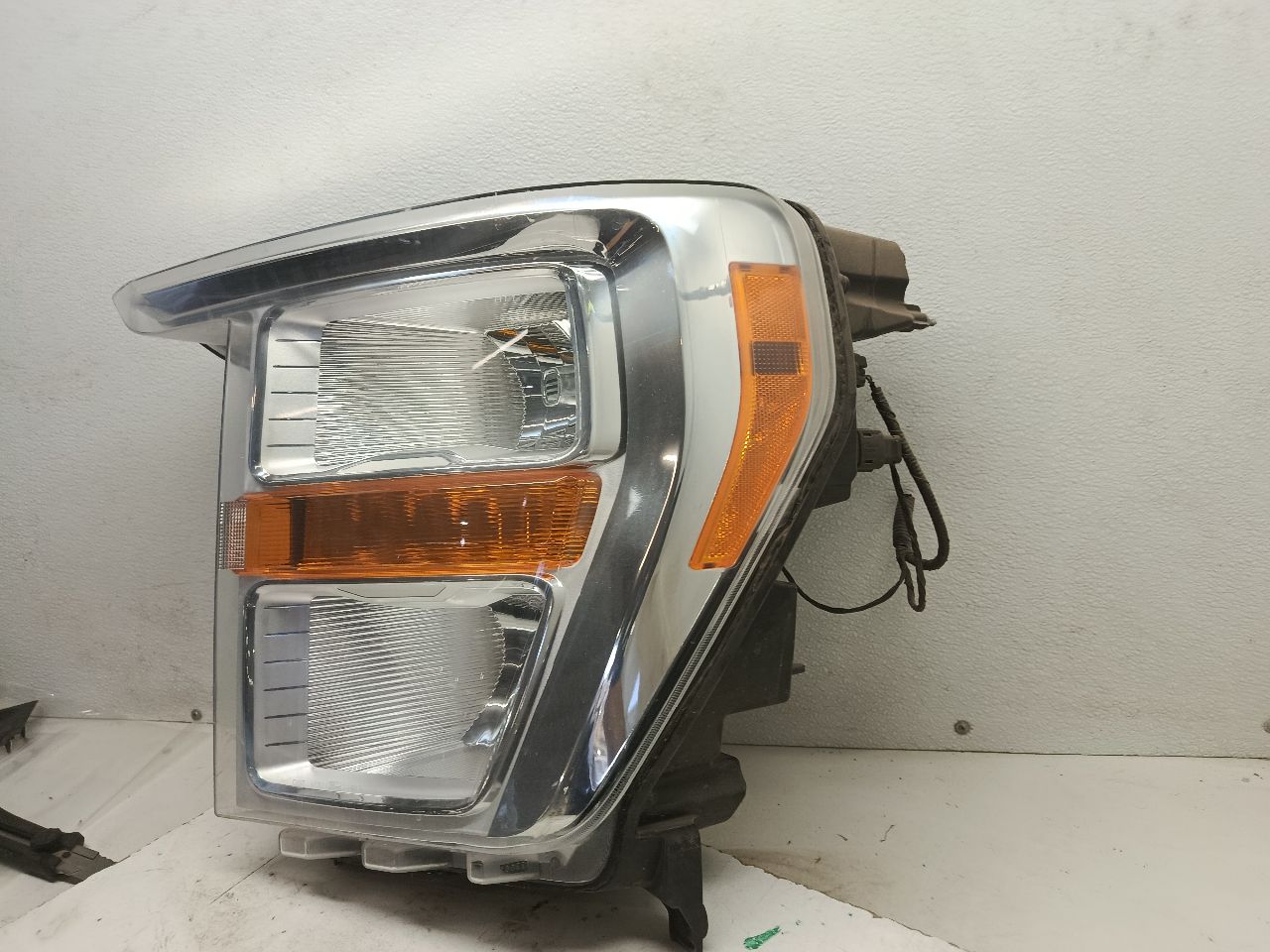 Part image 4