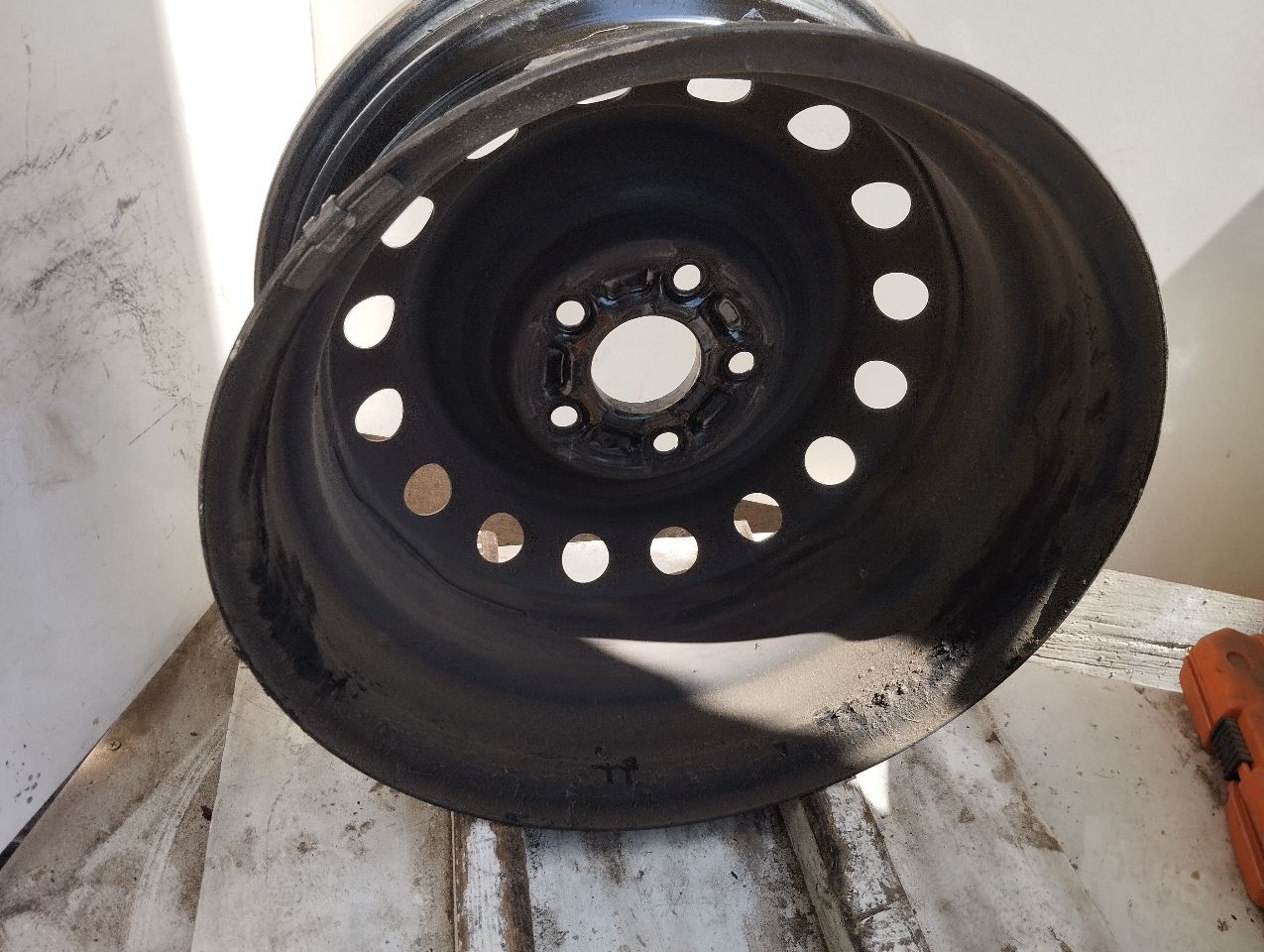 Part image 3