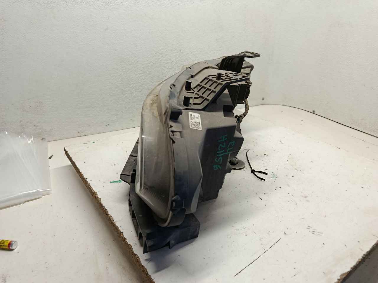 Part image 3