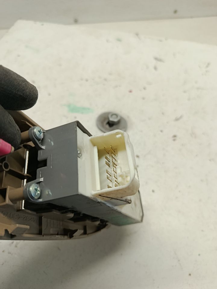 Part image 6