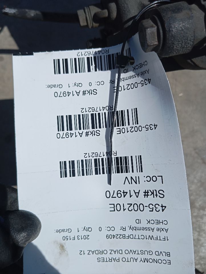 2013 Ford FORD F150 PICKUP Axle Assembly, Rr