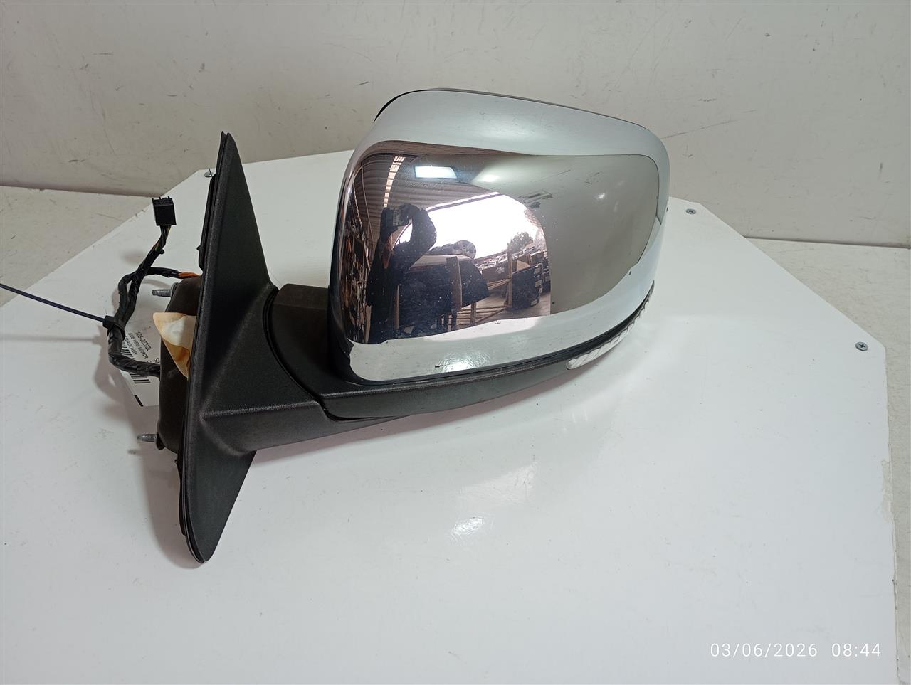 Part image 4