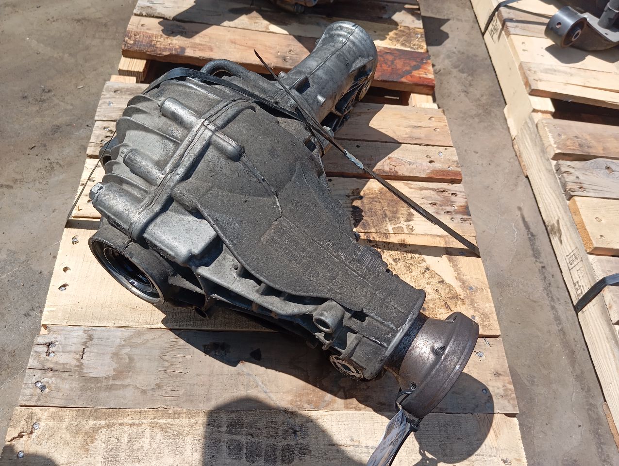 Part image 4