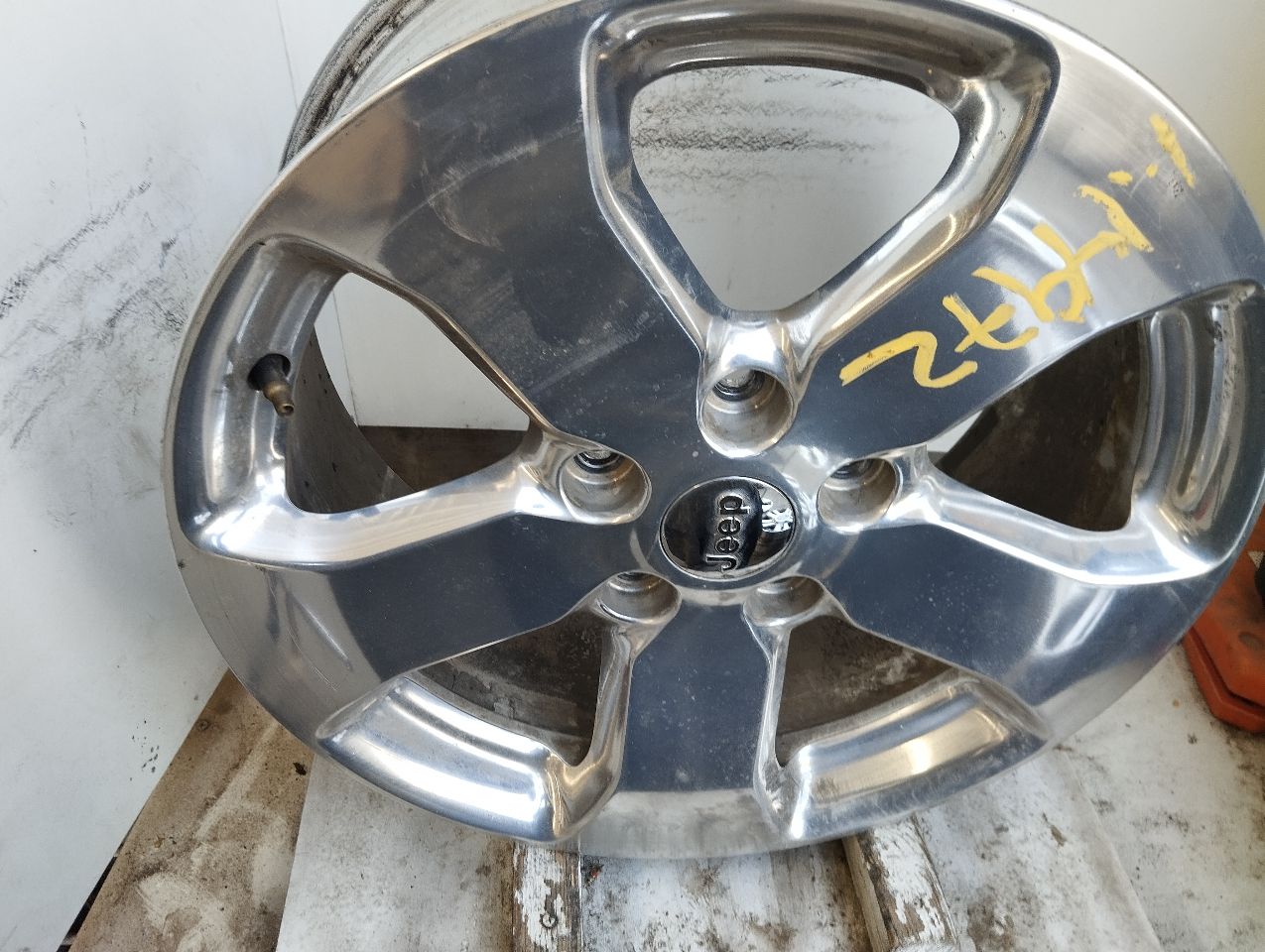 Part image 2