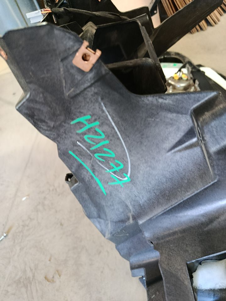 Part image 11