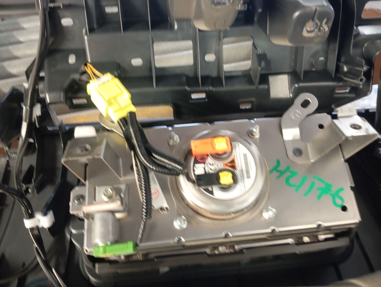 Part image 4