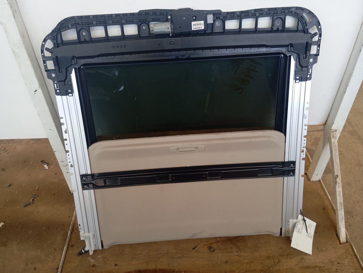 Part image 3