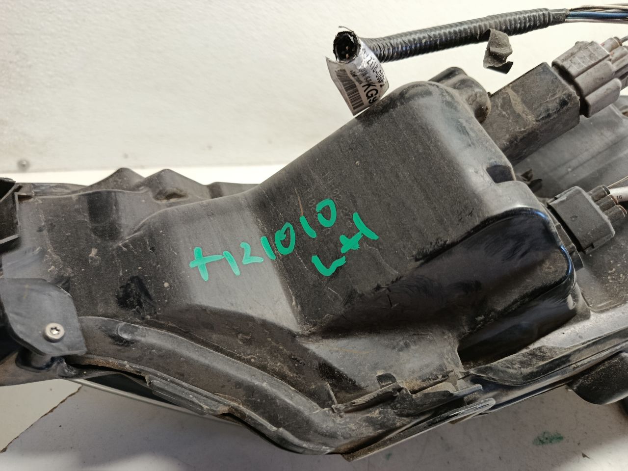 Part image 7