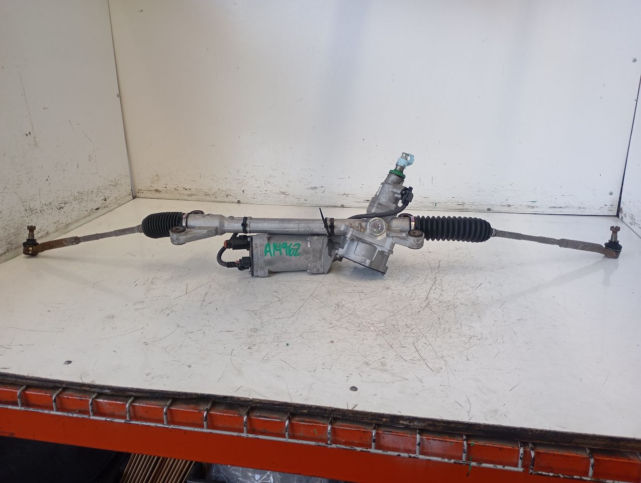 Part image 3