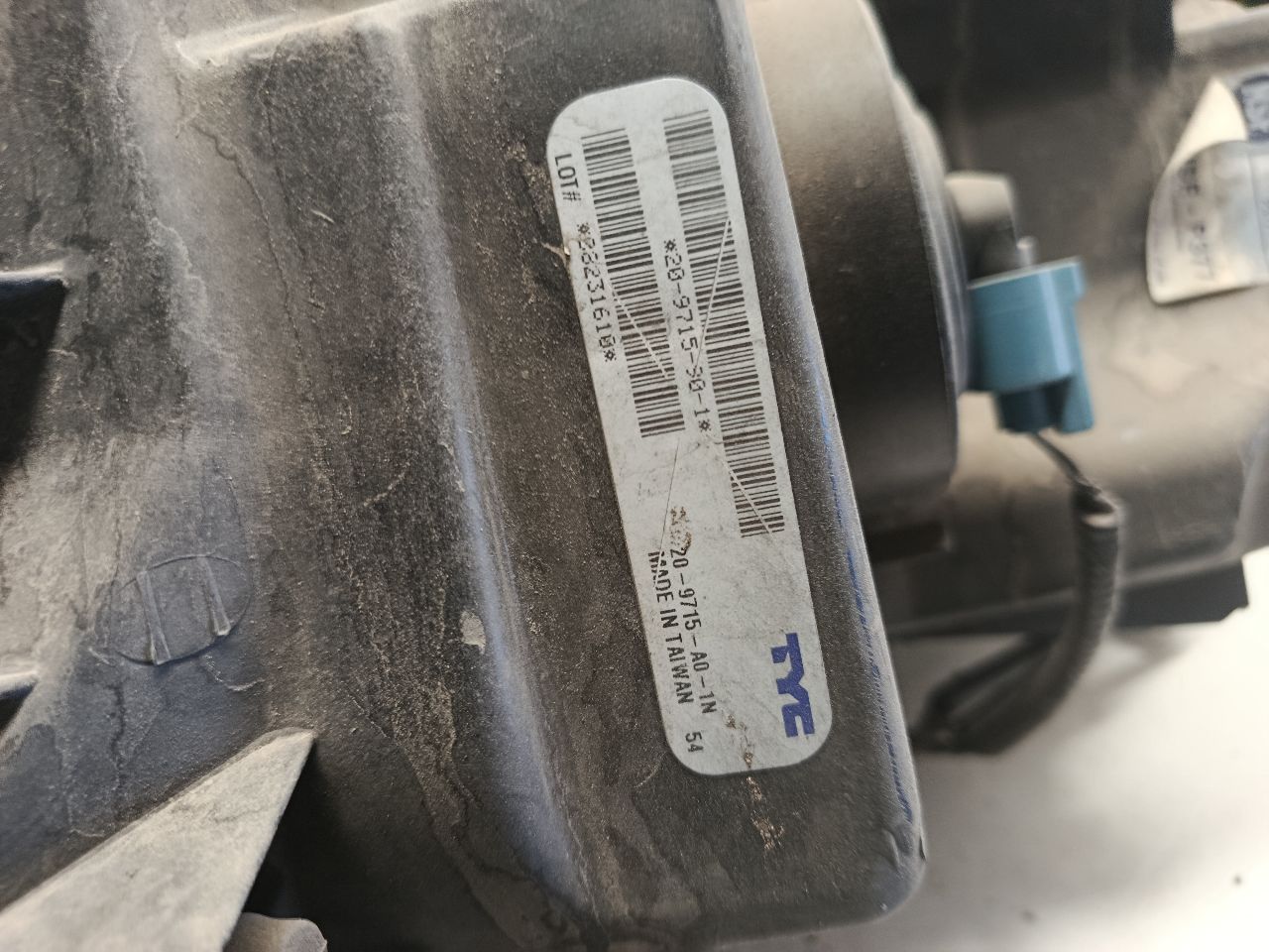 Part image 3