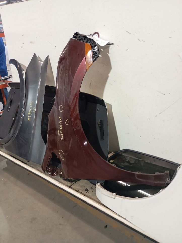 Part image 3