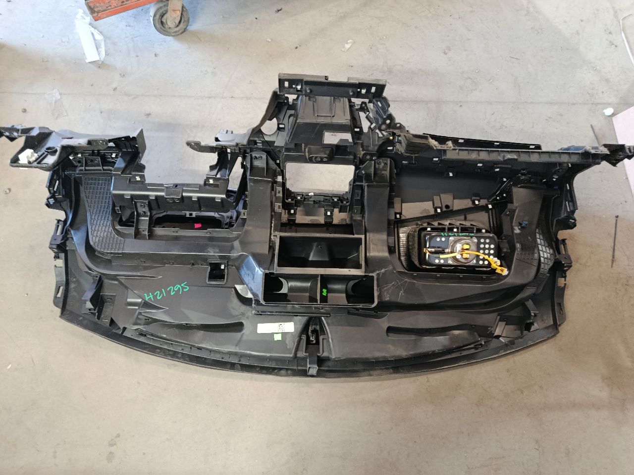 Part image 9