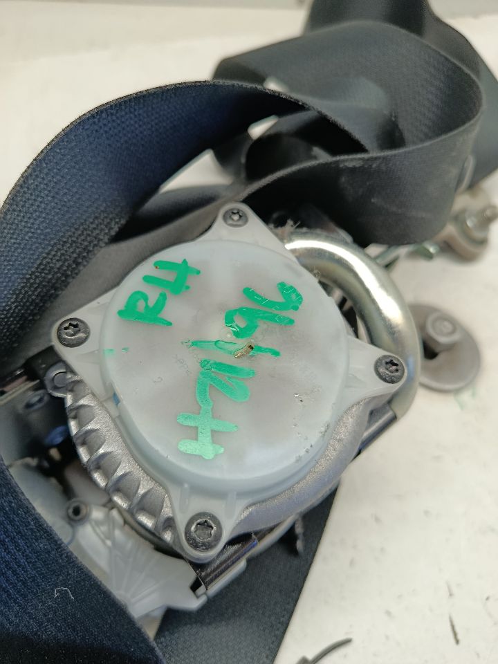 Used 2017 Honda FIT retractor - Stock #H21196