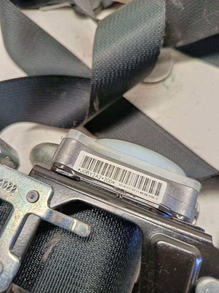 Used 2017 Honda FIT retractor - Stock #H21196