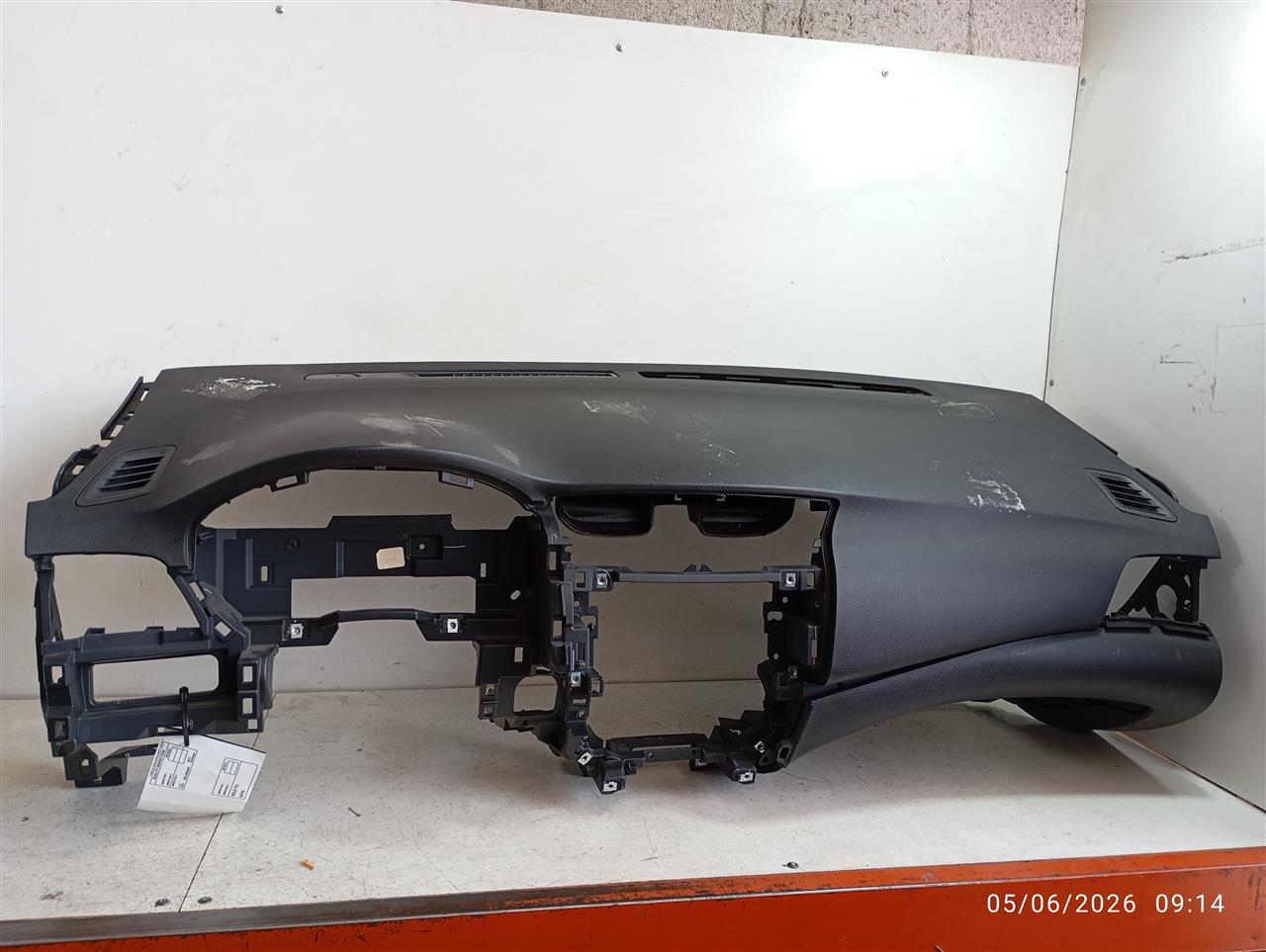 Part image 4
