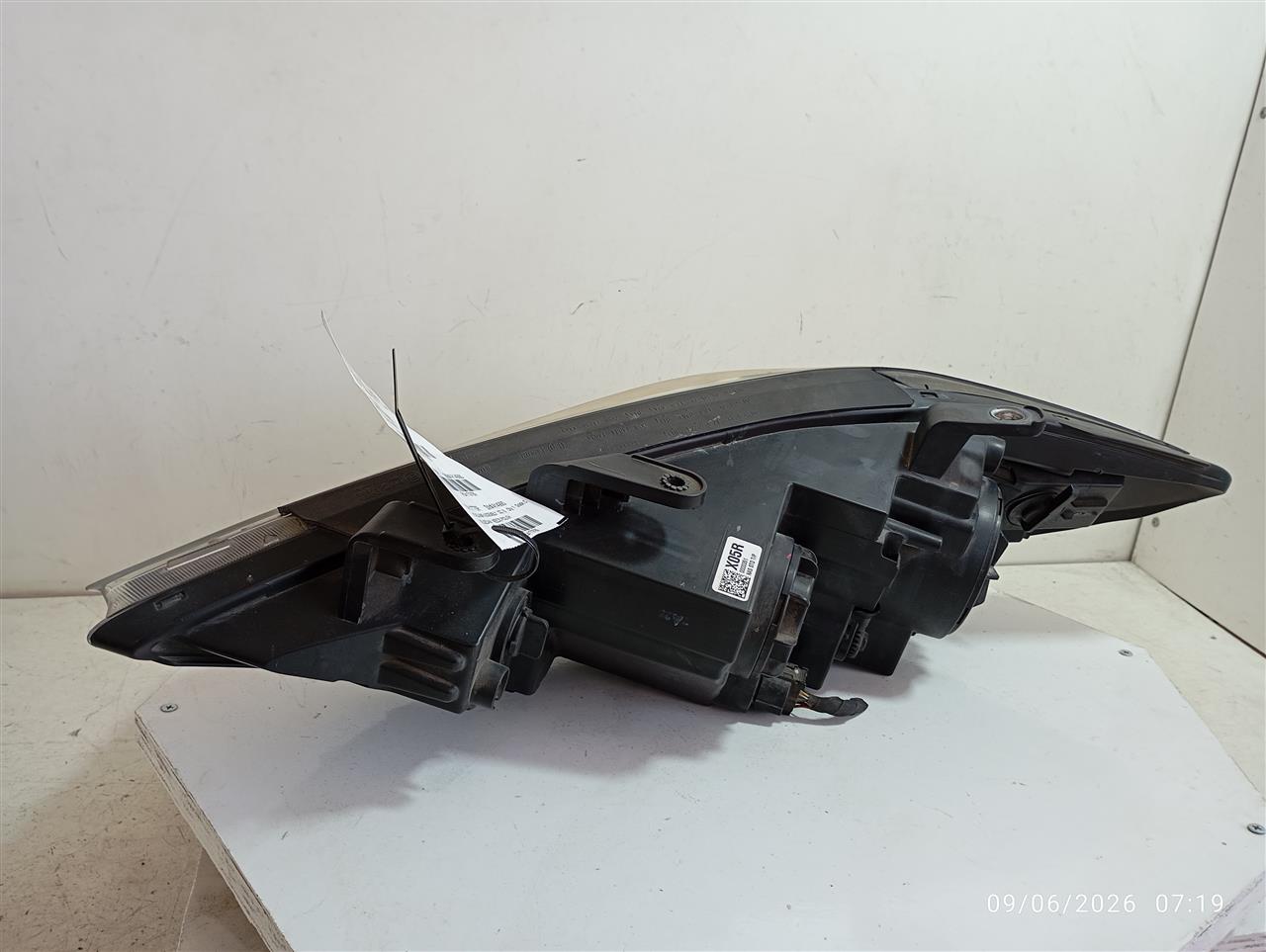 Part image 4