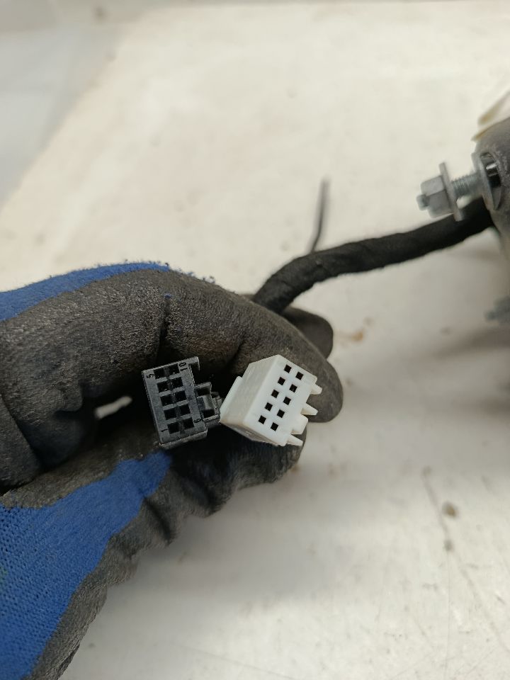 Part image 9