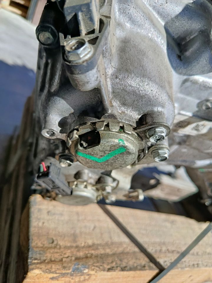 Part image 8