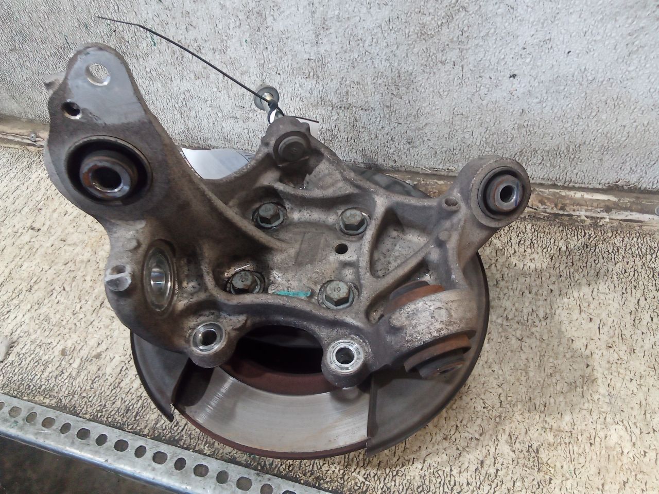 Part image 3
