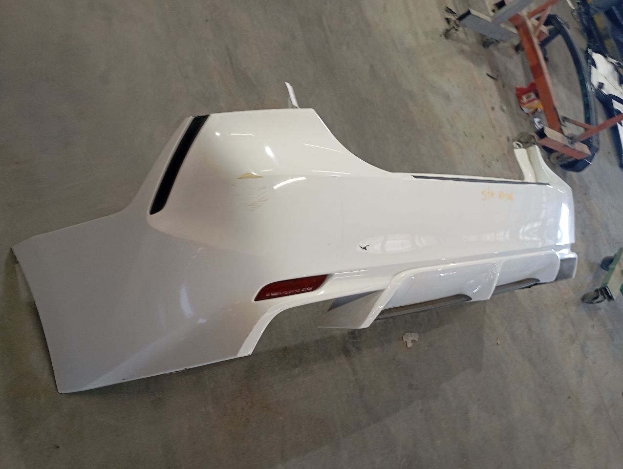 Part image 3
