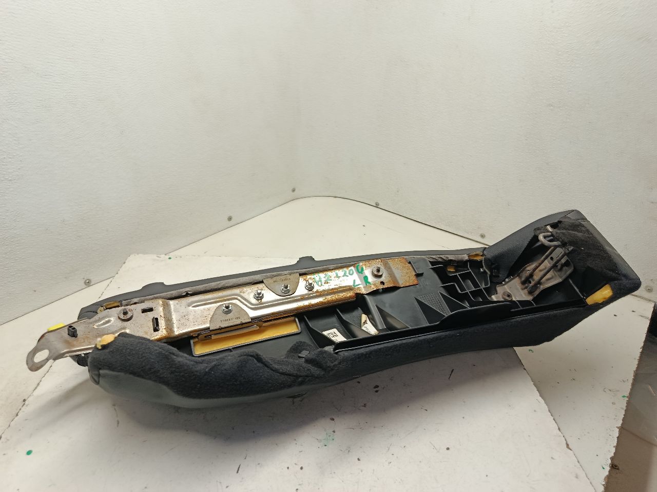 Part image 8