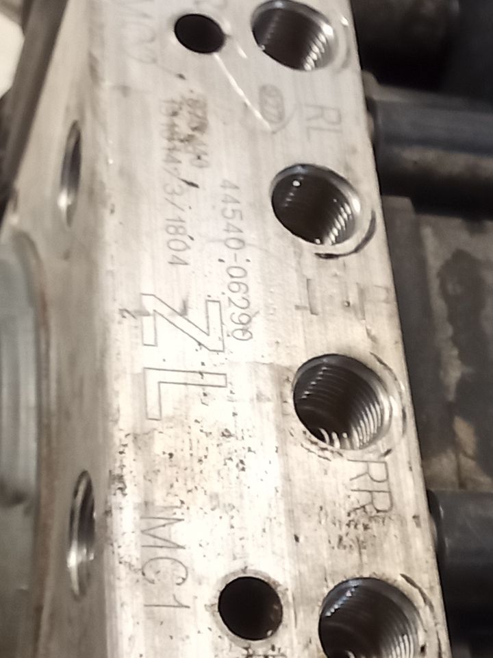 Part image 5