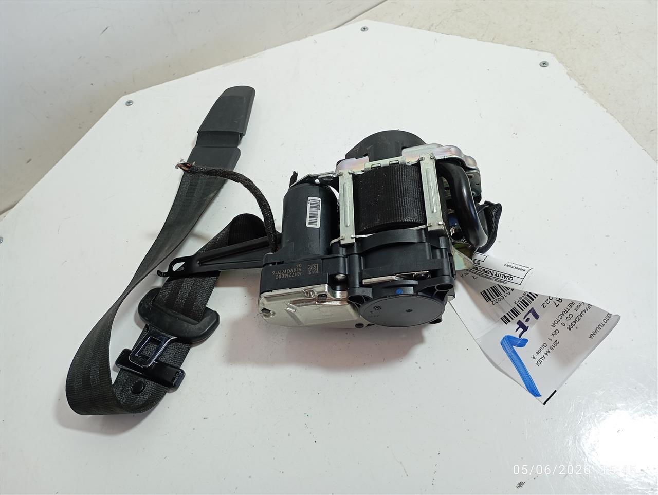 Used 2018 Audi AUDI A4 retractor - Stock #A15022