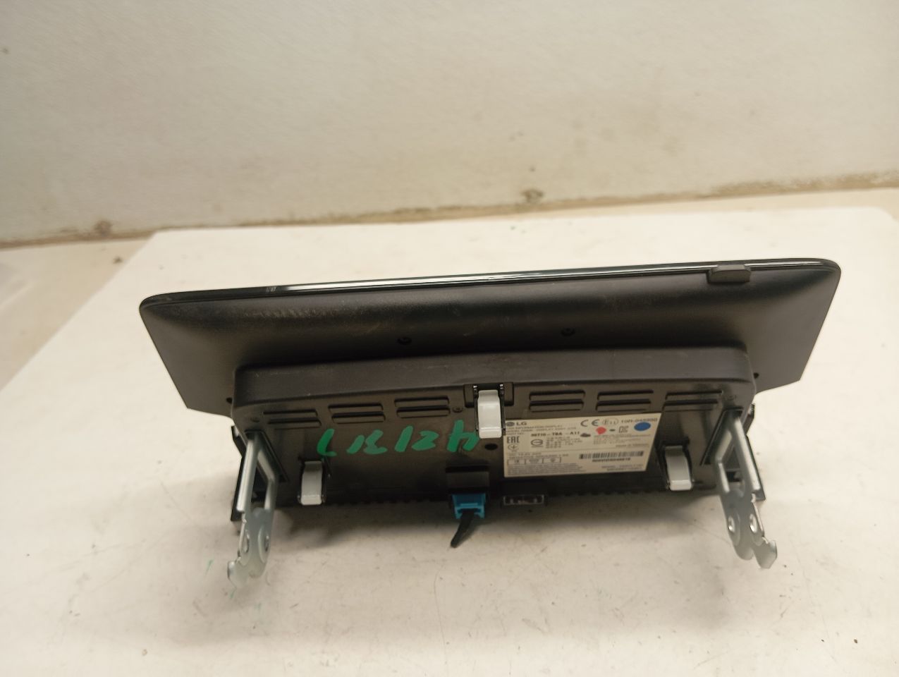 Part image 3