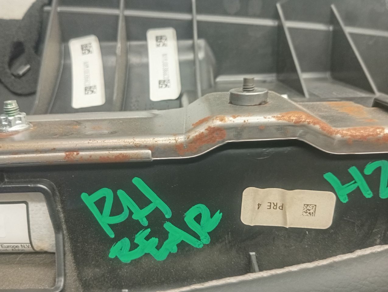 Part image 4