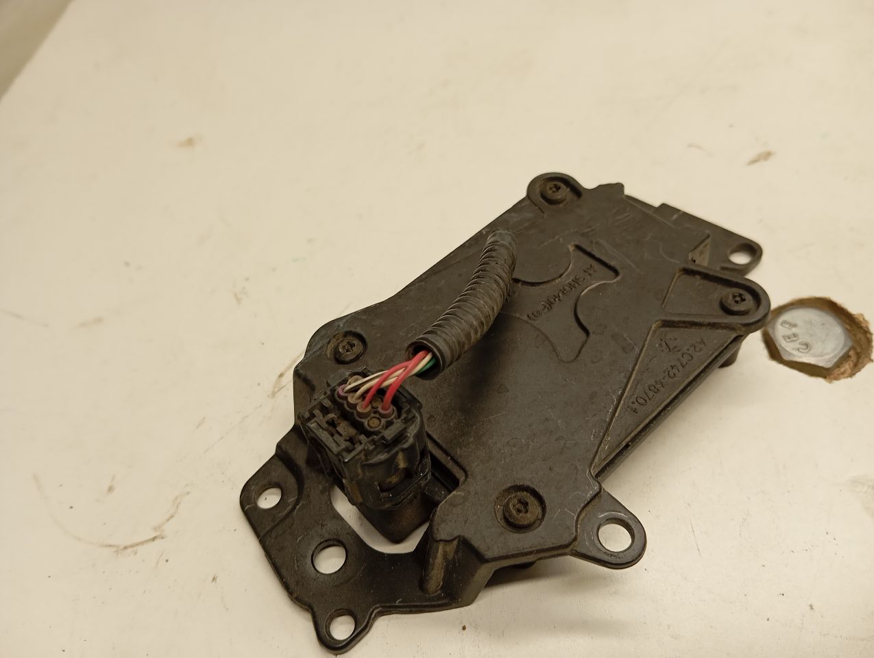 Part image 3