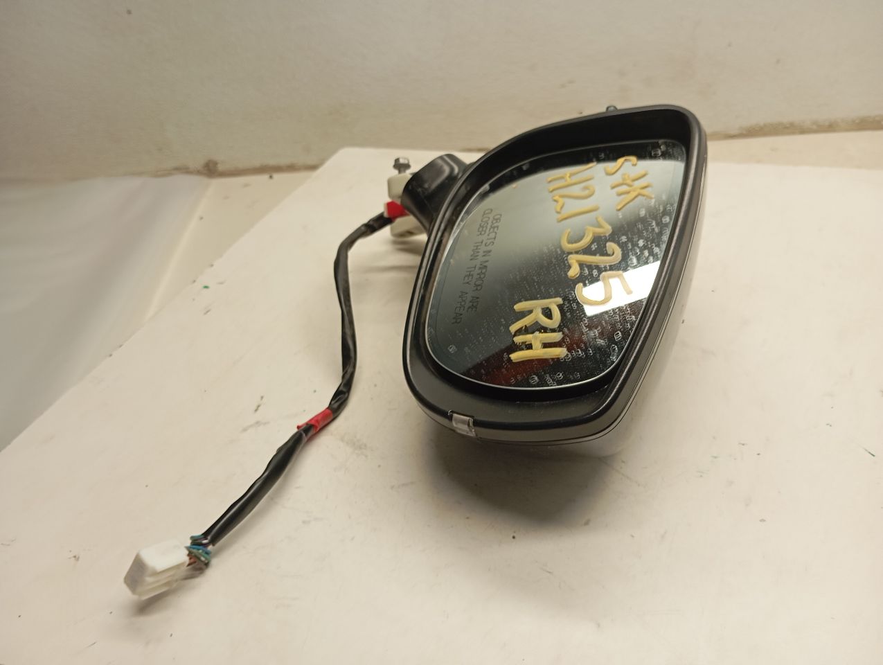 Part image 3