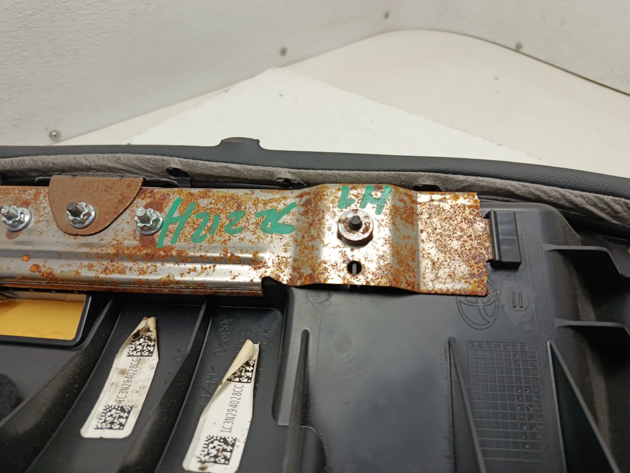 Part image 5