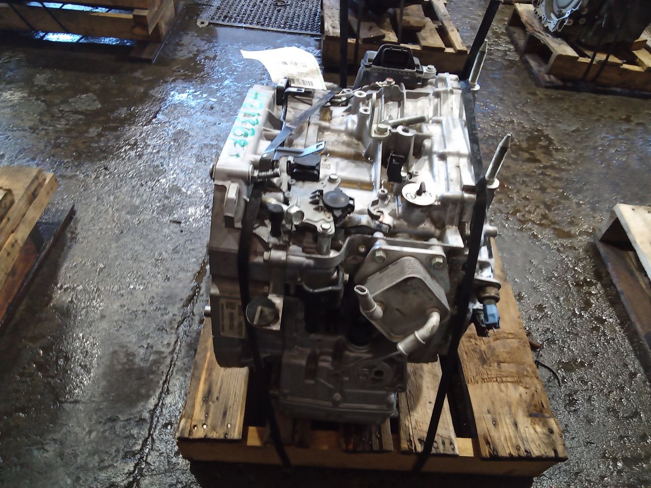 Part image 3