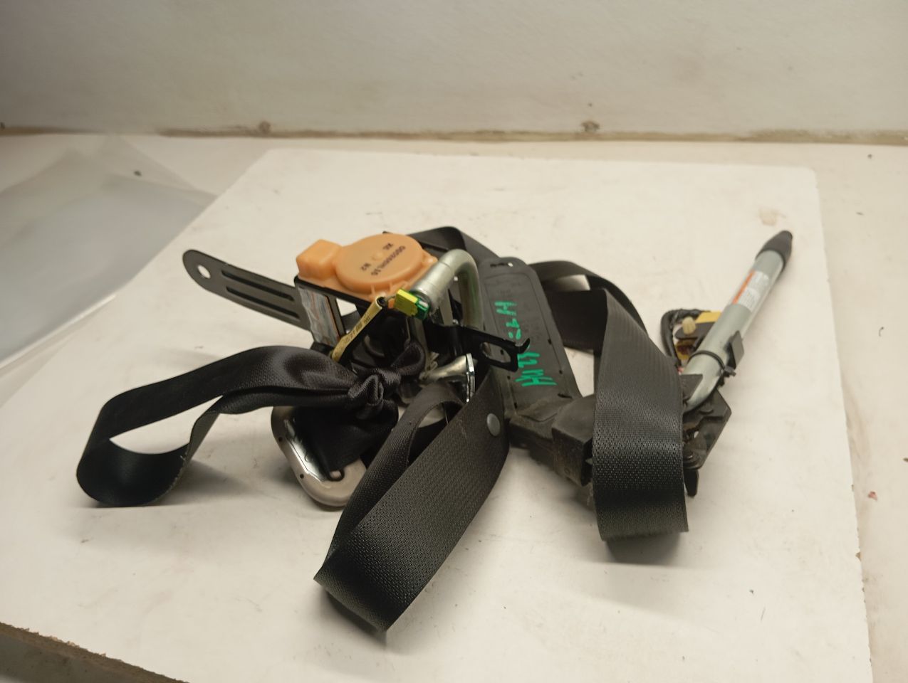 Used 2017 Honda FIT retractor - Stock #H21236