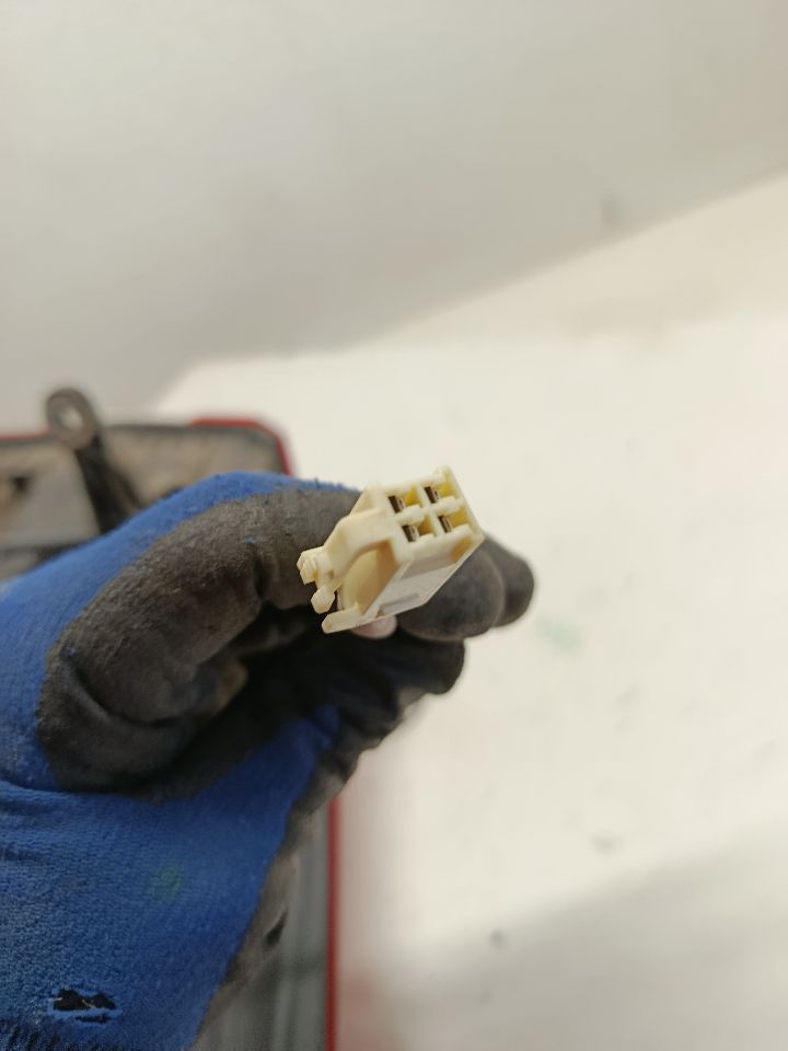 Part image 8