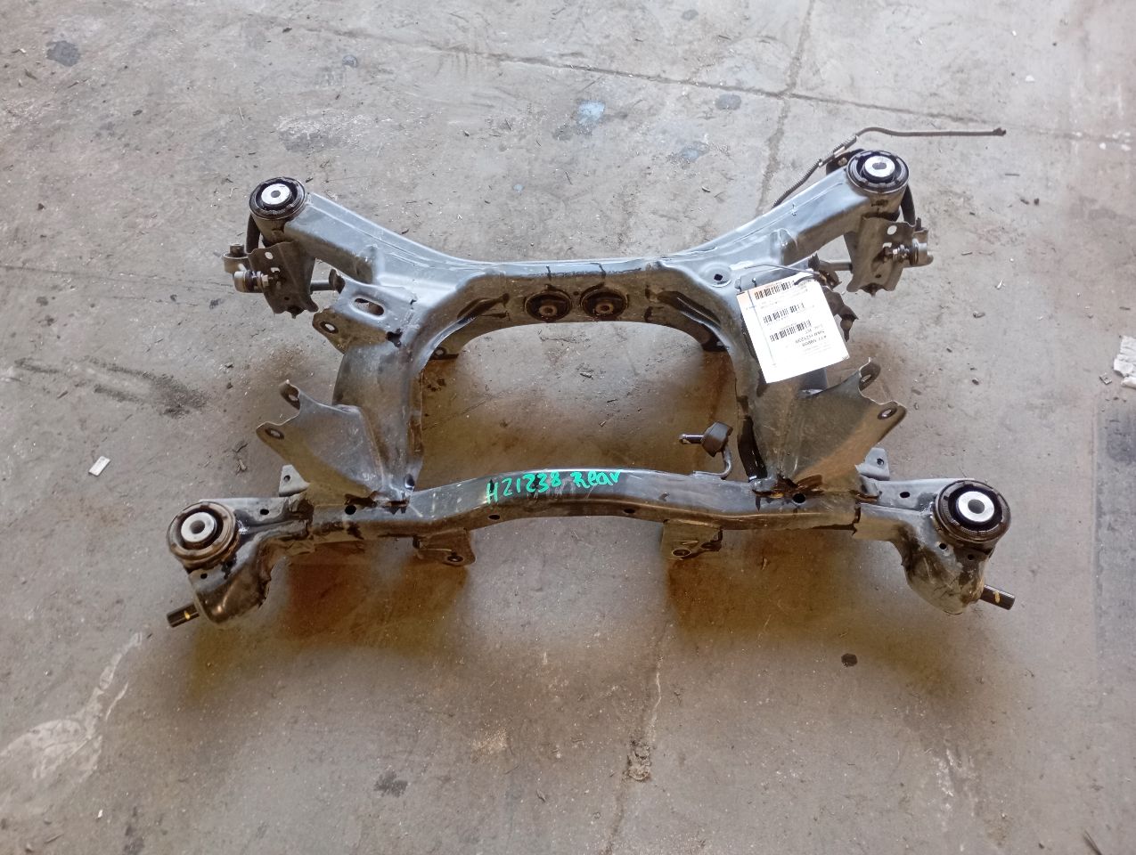 Part image 3