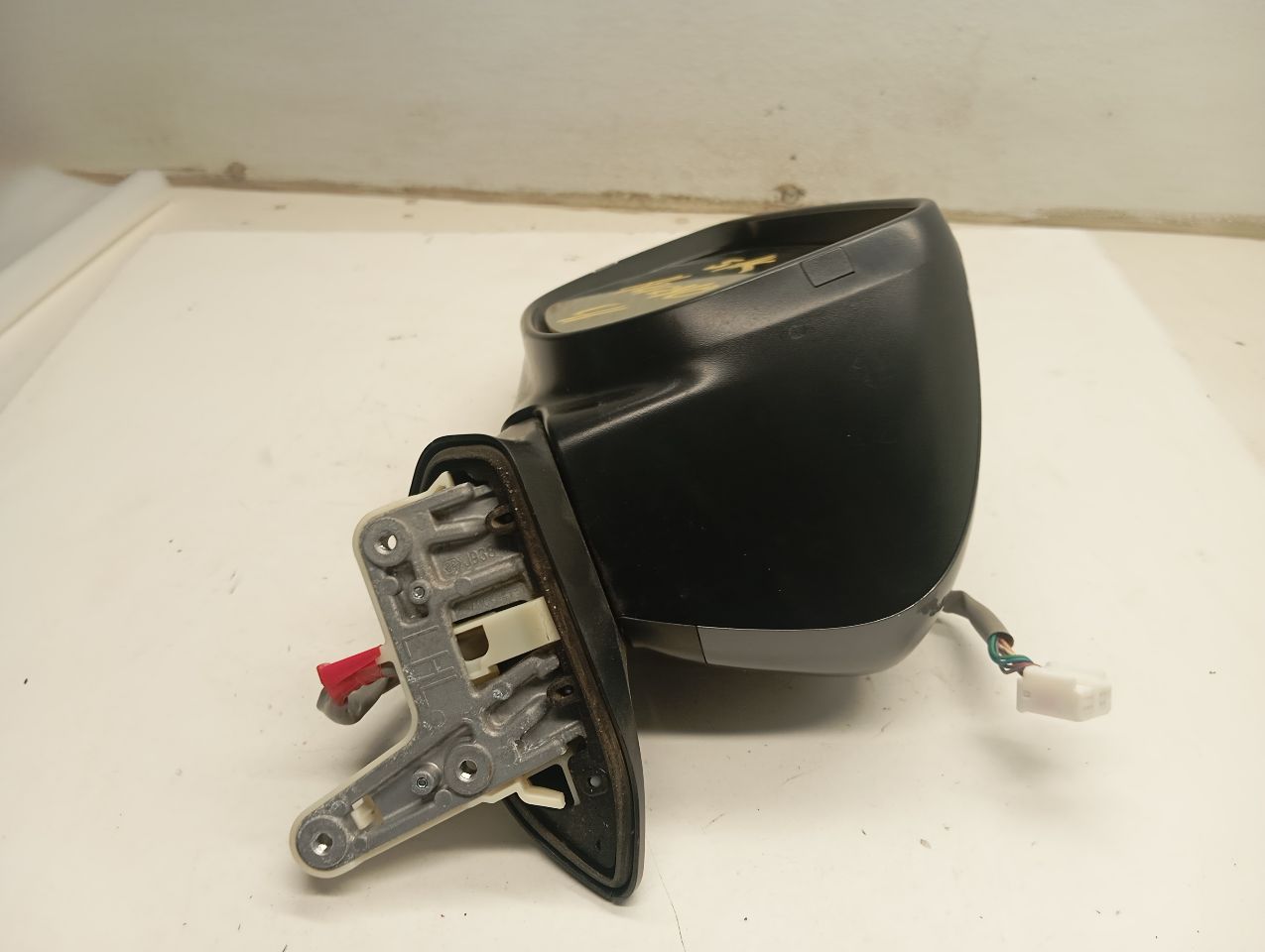 Part image 3