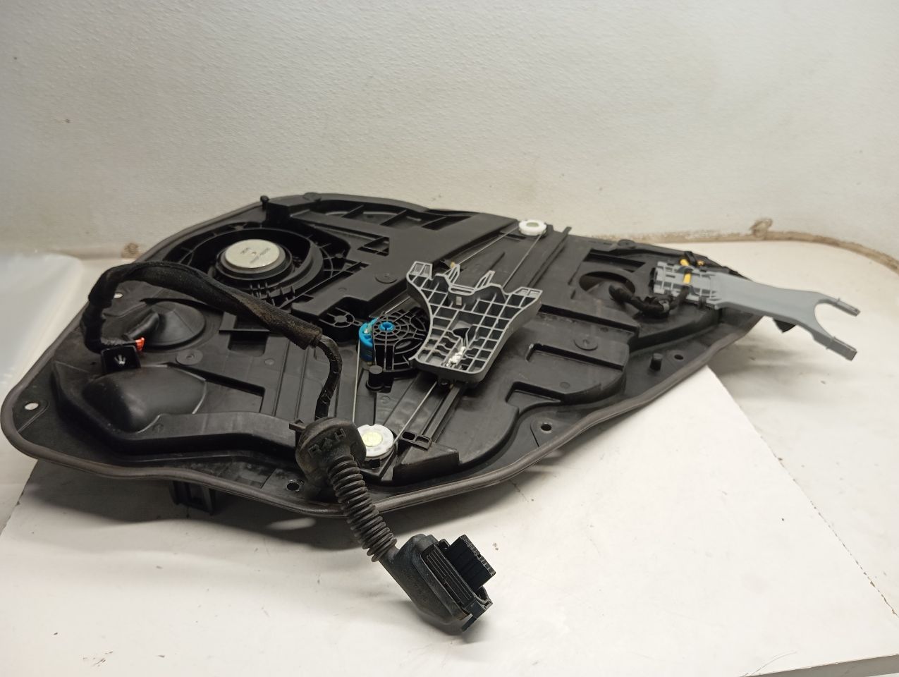 Part image 5