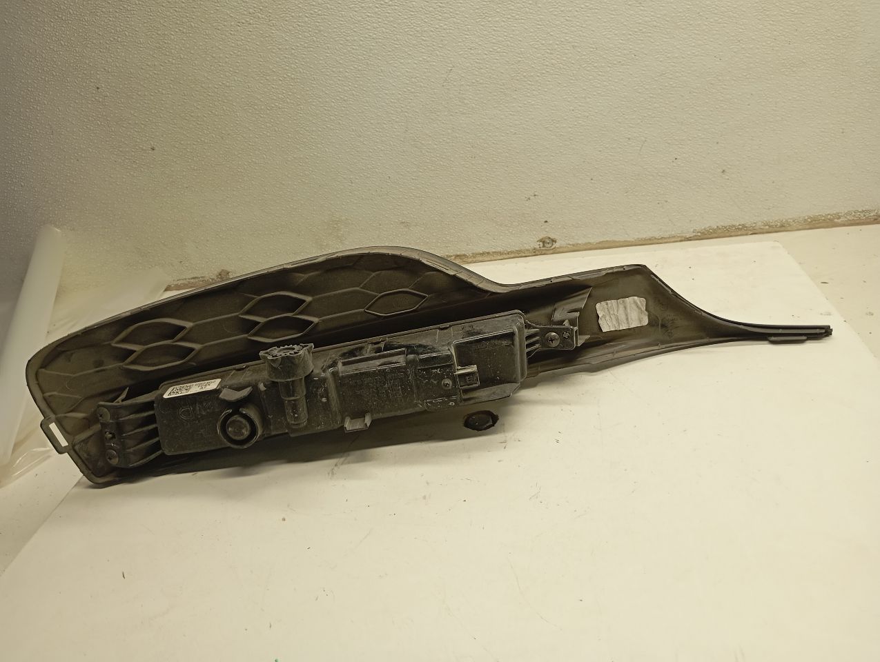 Part image 4